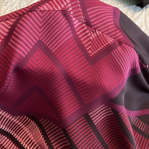 Sleeveless Silk Blouse by Vince - Picture 8 of 12